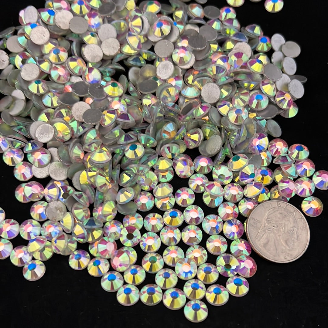 1400 Strass Termoadesivi Hotfix SS8 (2,4 Mm) – Trasparenti Crystal – Per Tessuti E Abbigliamento – DmC Quality